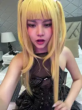 Snapshot of TatiLee chatting on 03/18/26, 01:47 TatiLee online show from 03/18/26, 01:47