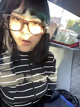 Snapshot of TatiLee chatting on 04/03/26, 11:52 TatiLee online show from 04/03/26, 11:52