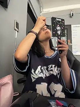 Snapshot of TatiLee chatting on 04/04/26, 01:41 TatiLee online show from 04/04/26, 01:41