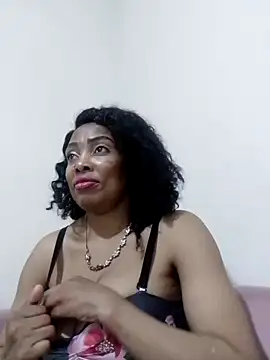 Snapshot of SEXYMOANSXX chatting on 10/04/25, 08:18 SEXYMOANSXX online show from 10/04/25, 08:18