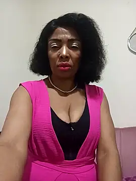 Snapshot of SEXYMOANSXX chatting on 10/18/25, 01:41 SEXYMOANSXX online show from 10/18/25, 01:41
