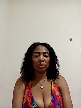 Snapshot of SEXYMOANSXX chatting on 03/21/26, 07:13 SEXYMOANSXX online show from 03/21/26, 07:13