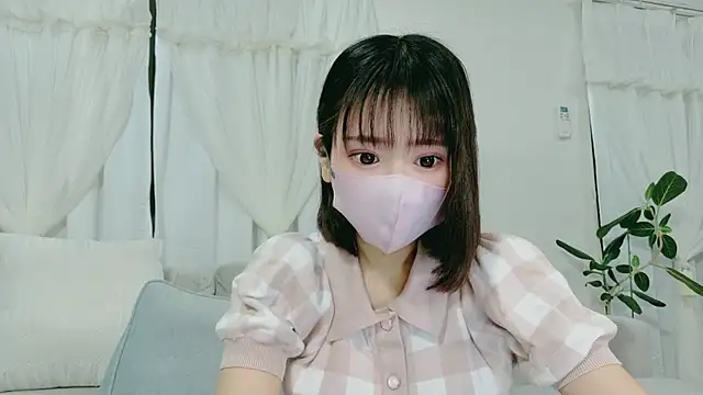 Snapshot of anone10101 chatting on 04/10/26, 02:11 anone10101 online show from 04/10/26, 02:11