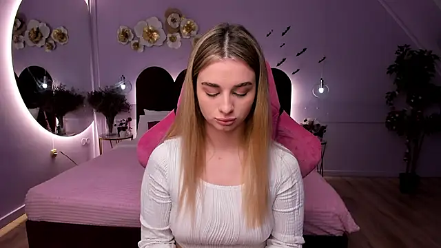 SweetyLicky online show from 11/02/25, 04:09