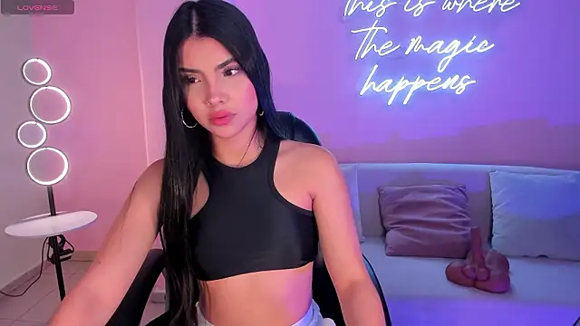 MiaLaurence online show from 02/22/26, 11:53