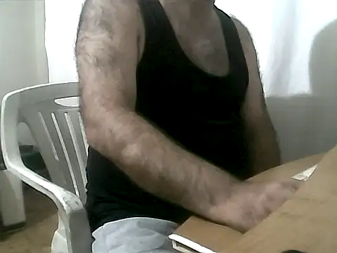Snapshot of gerek27 chatting on 10/17/25, 09:28 gerek27 online show from 10/17/25, 09:28