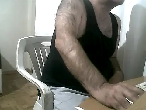 Snapshot of gerek27 chatting on 10/22/25, 10:53 gerek27 online show from 10/22/25, 10:53