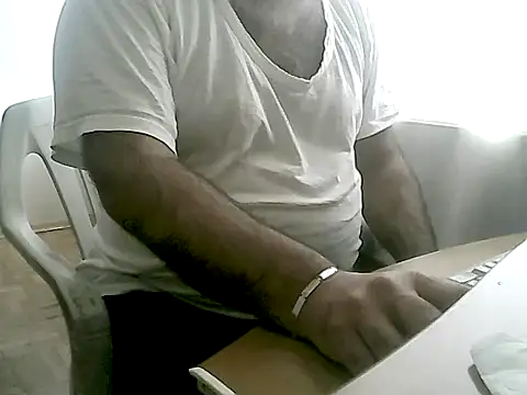 Snapshot of gerek27 chatting on 11/29/25, 09:01 gerek27 online show from 11/29/25, 09:01