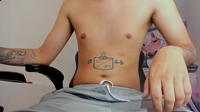 Snapshot of Fran_Boy chatting on 10/09/25, 03:59 Fran Boy online show from 10/09/25, 03:59