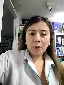 Snapshot of Sophie_del_Castillo chatting on 10/19/25, 12:00 Sophie del Castillo online show from 10/19/25, 12:00