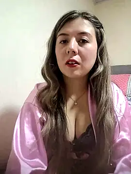 Snapshot of Sophie_del_Castillo chatting on 12/19/25, 01:34 Sophie del Castillo online show from 12/19/25, 01:34
