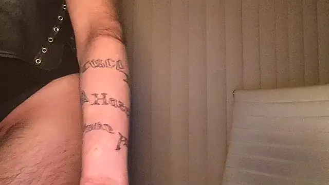 Snapshot of Stevey5894 chatting on 11/24/25, 10:09 Stevey5894 online show from 11/24/25, 10:09