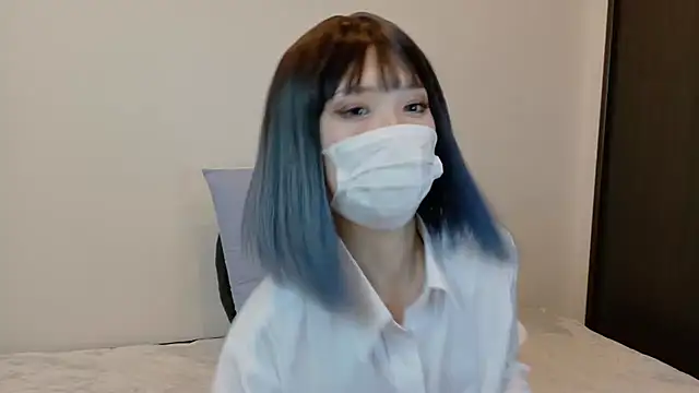 sarina at online show from 02/16/26, 09:27