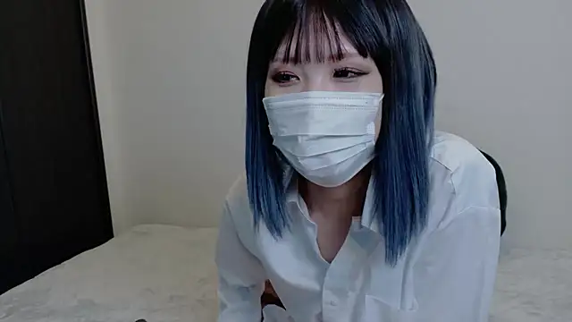 sarina at online show from 05/29/26, 09:29