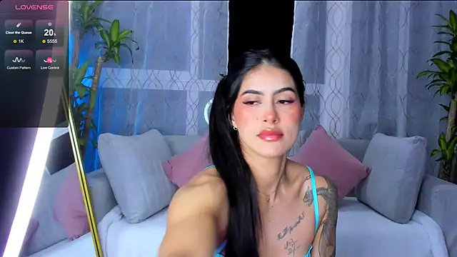 Snapshot of Valkyrie_sky chatting on 07/03/26, 04:41 Valkyrie sky online show from 07/03/26, 04:41