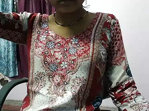 ROSE GOLDE online show from 07/18/26, 07:12