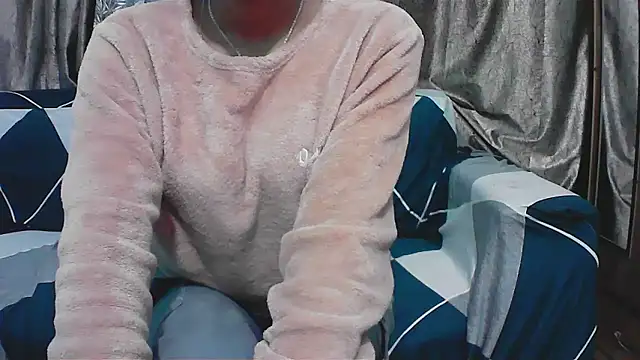 horny  couple  online show from 01/13/26, 04:34