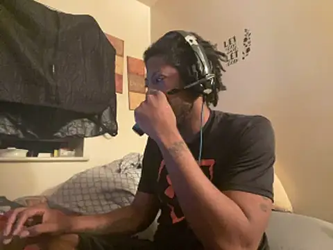 Snapshot of viceutk1 chatting on 02/21/26, 10:38 viceutk1 online show from 02/21/26, 10:38