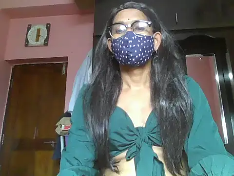 Snapshot of nasrin_katoon_7 chatting on 10/04/25, 10:02 nasrin katoon 7 online show from 10/04/25, 10:02