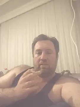 Snapshot of Batuhan3563 chatting on 12/19/25, 07:32 Batuhan3563 online show from 12/19/25, 07:32