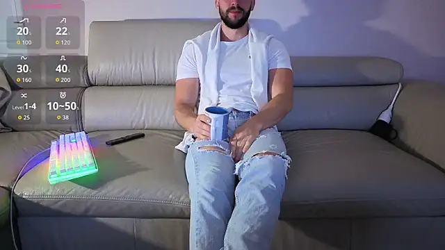 boiteasex online show from 04/16/26, 04:13