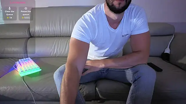 boiteasex online show from 04/18/26, 04:16