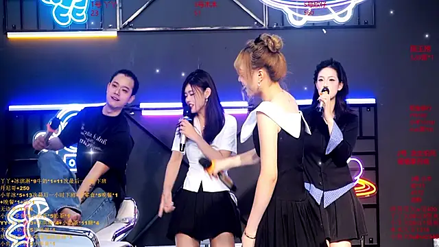 EYgirl222 online show from 10/07/25, 08:11