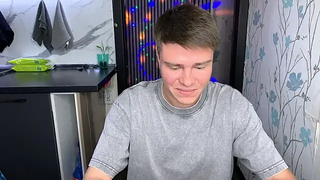 Snapshot of holy_eggs_02 chatting on 09/10/25, 07:03 holy eggs 02 online show from 09/10/25, 07:03