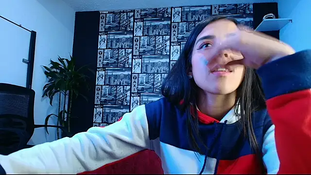 DanielaMonroe online show from 03/07/26, 08:50