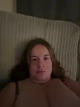 Snapshot of busty_p chatting on 10/26/25, 09:21 busty p online show from 10/26/25, 09:21