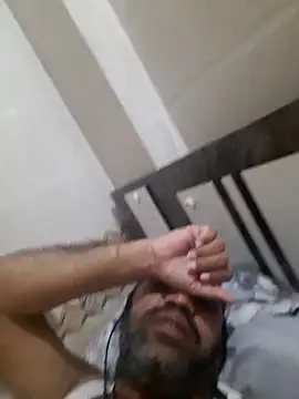 Hot-boy077 online show from 09/08/25, 05:01