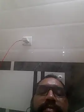 Hot-boy077 online show from 10/02/25, 10:11