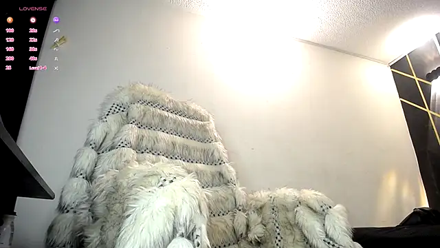 Snapshot of LickMyInk chatting on 10/25/25, 03:47 LickMyInk online show from 10/25/25, 03:47