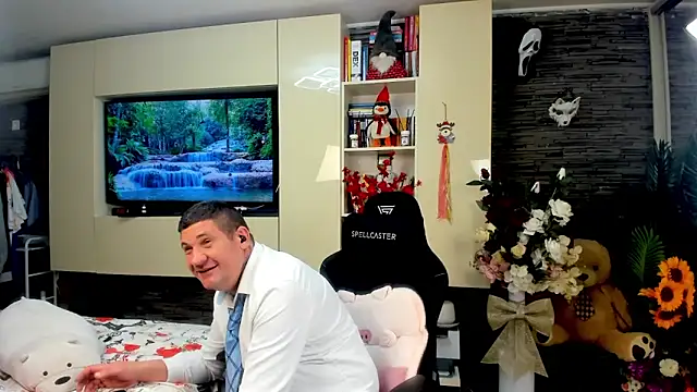 SpartacusDaddy48 online show from 04/14/26, 11:22