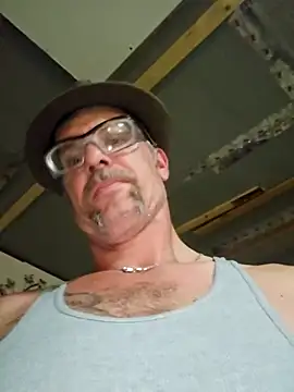 Snapshot of Billysch@xh chatting on 10/14/25, 05:08 Billyschxh online show from 10/14/25, 05:08