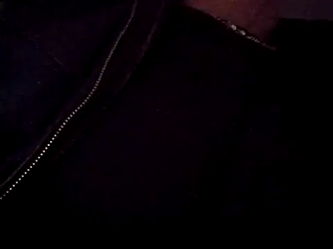 Snapshot of Billysch@xh chatting on 10/30/25, 06:37 Billyschxh online show from 10/30/25, 06:37