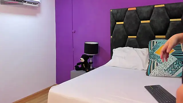 Abby-campbel online show from 04/17/26, 09:51