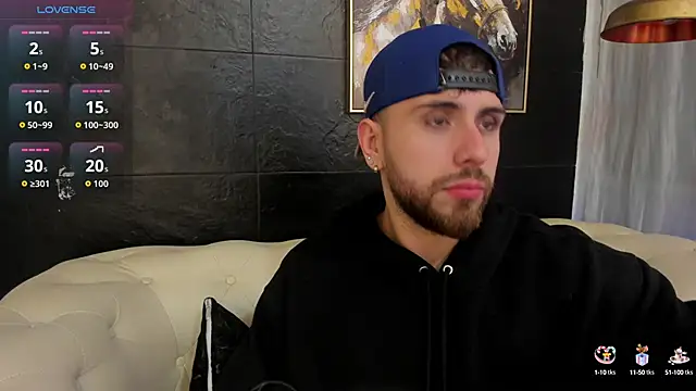 Maximo Wolff online show from 10/12/25, 08:02