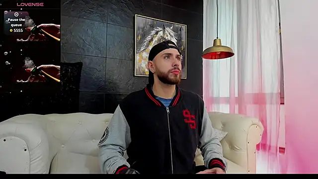 Maximo Wolff online show from 11/14/25, 07:12