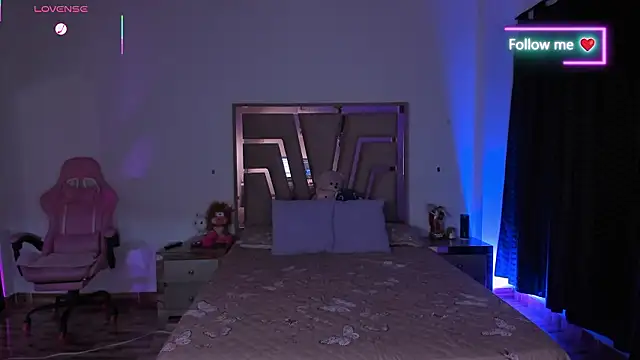 lunaarose online show from 03/11/26, 02:39