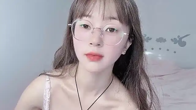 Snapshot of nini_a chatting on 09/10/25, 04:45 nini a online show from 09/10/25, 04:45