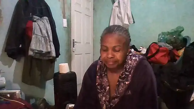 Snapshot of Nicky52 chatting on 09/10/25, 04:45 Nicky52 online show from 09/10/25, 04:45