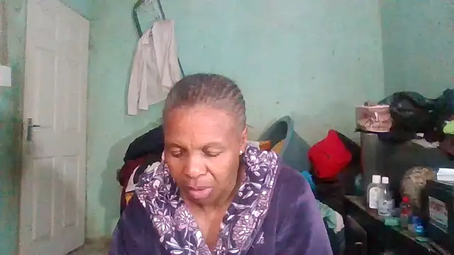 Snapshot of Nicky52 chatting on 09/13/25, 04:56 Nicky52 online show from 09/13/25, 04:56