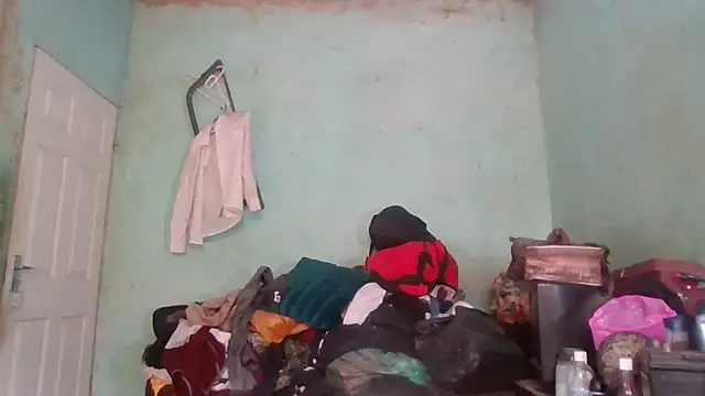 Snapshot of Nicky52 chatting on 09/20/25, 05:41 Nicky52 online show from 09/20/25, 05:41