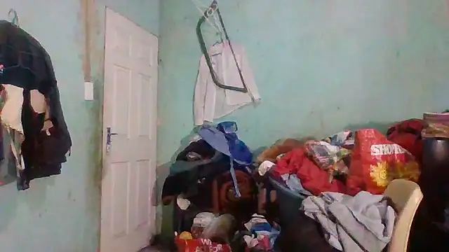 Snapshot of Nicky52 chatting on 11/06/25, 03:57 Nicky52 online show from 11/06/25, 03:57