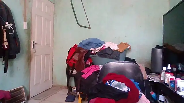 Snapshot of Nicky52 chatting on 01/16/26, 10:41 Nicky52 online show from 01/16/26, 10:41