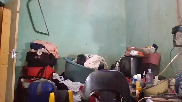 Snapshot of Nicky52 chatting on 02/17/26, 03:51 Nicky52 online show from 02/17/26, 03:51