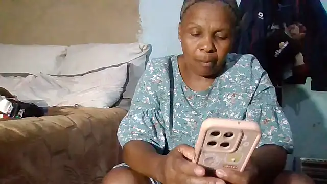 Snapshot of Nicky52 chatting on 02/25/26, 04:38 Nicky52 online show from 02/25/26, 04:38