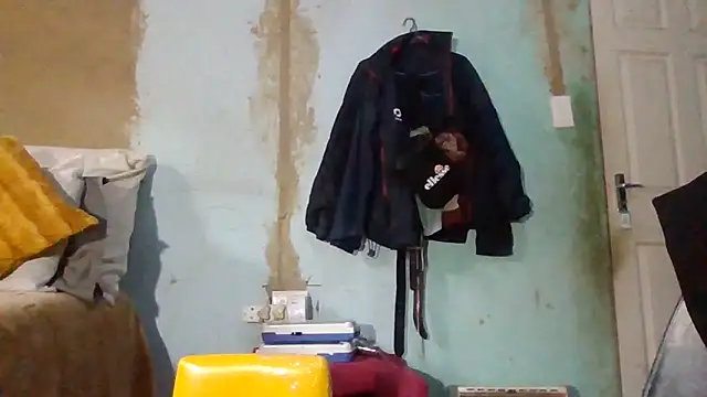 Snapshot of Nicky52 chatting on 02/26/26, 04:44 Nicky52 online show from 02/26/26, 04:44