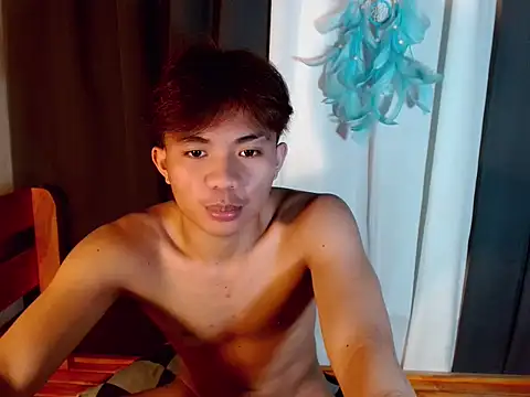 Snapshot of mostwantedtwink chatting on 10/25/25, 04:02 mostwantedtwink online show from 10/25/25, 04:02